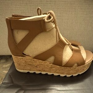 SOREL Cameron Flatform Lace